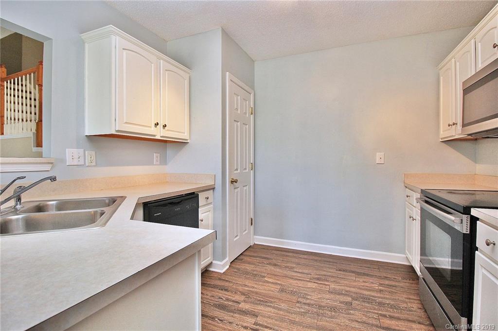 11107 Palestrina Road Charlotte, NC 28215 - Photo 11 of 32 Gallery Image 11