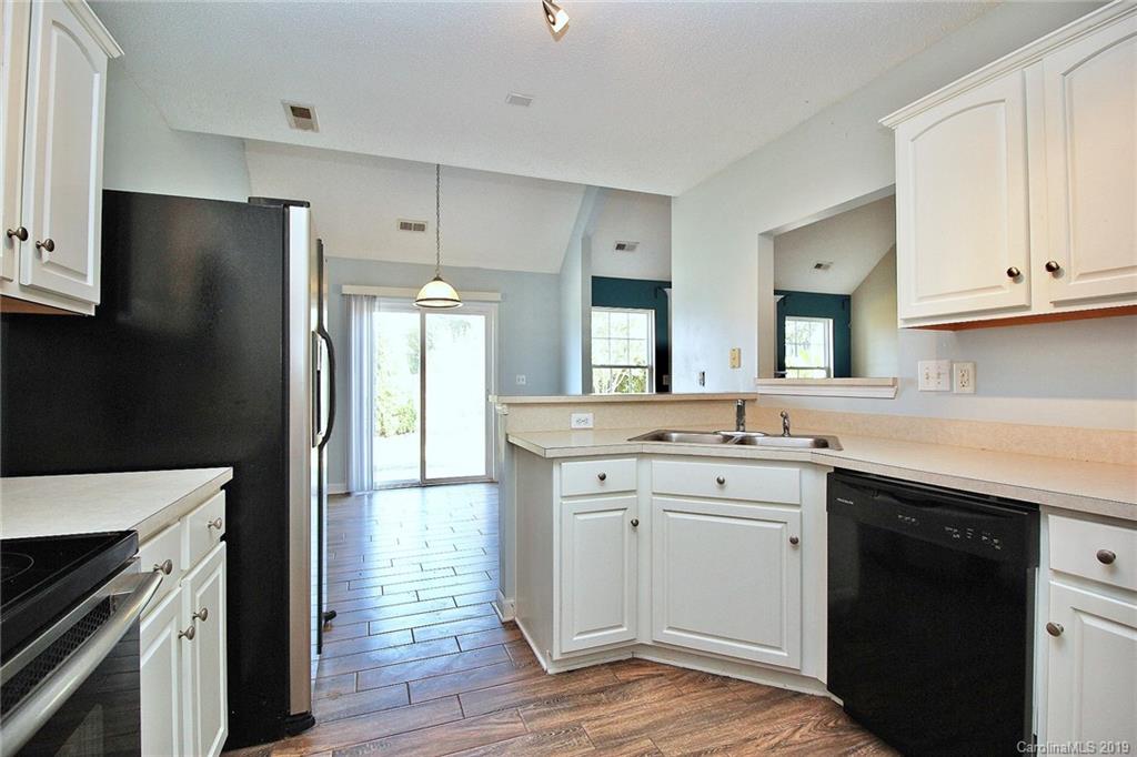 11107 Palestrina Road Charlotte, NC 28215 - Photo 12 of 32 Gallery Image 12
