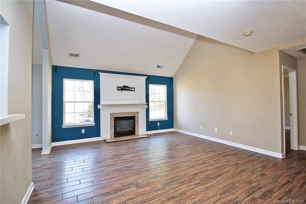 11107 Palestrina Road Charlotte, NC 28215 - Photo 6 of 32 Gallery Image 6