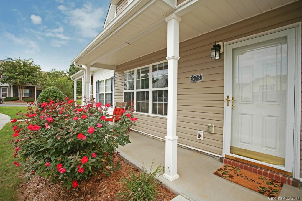 913 Par One Court Fort Mill, SC 29715 - Photo 2 of 24
