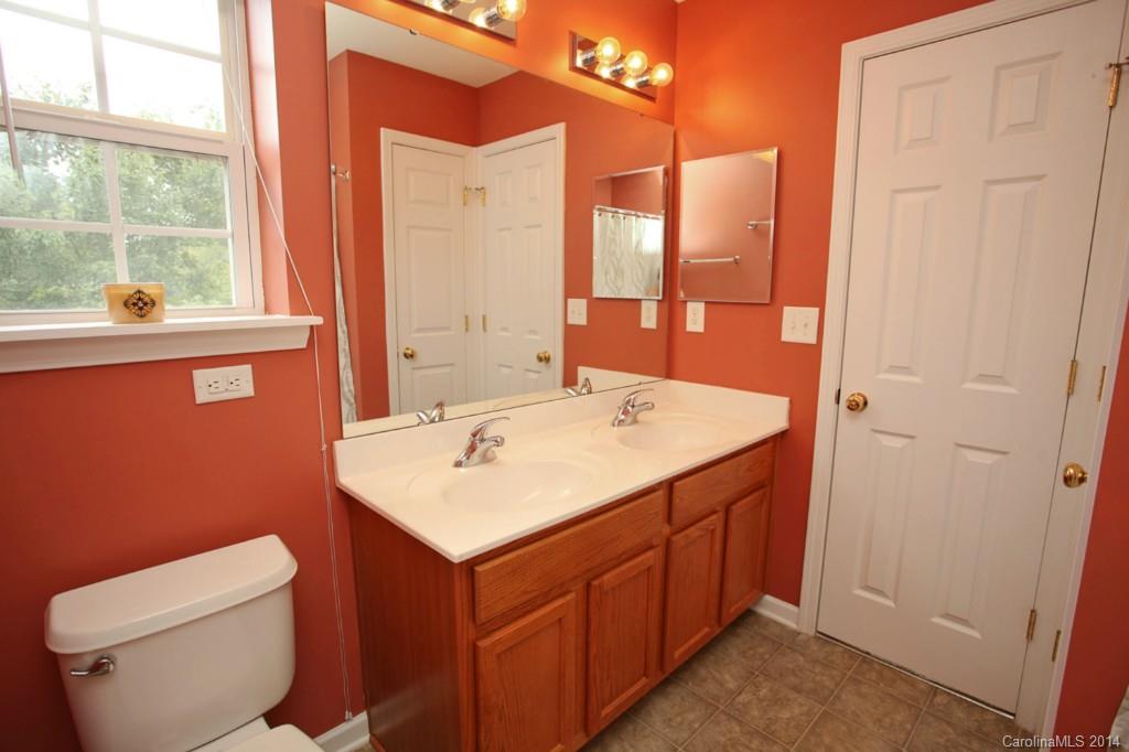 913 Par One Court Fort Mill, SC 29715 - Photo 16 of 24