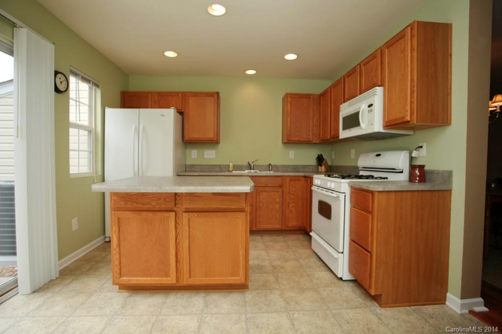 913 Par One Court Fort Mill, SC 29715 - Photo 8 of 24