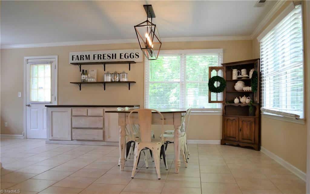 3454 Parrish Road Winston-Salem, NC 27105 - Photo 7 of 30