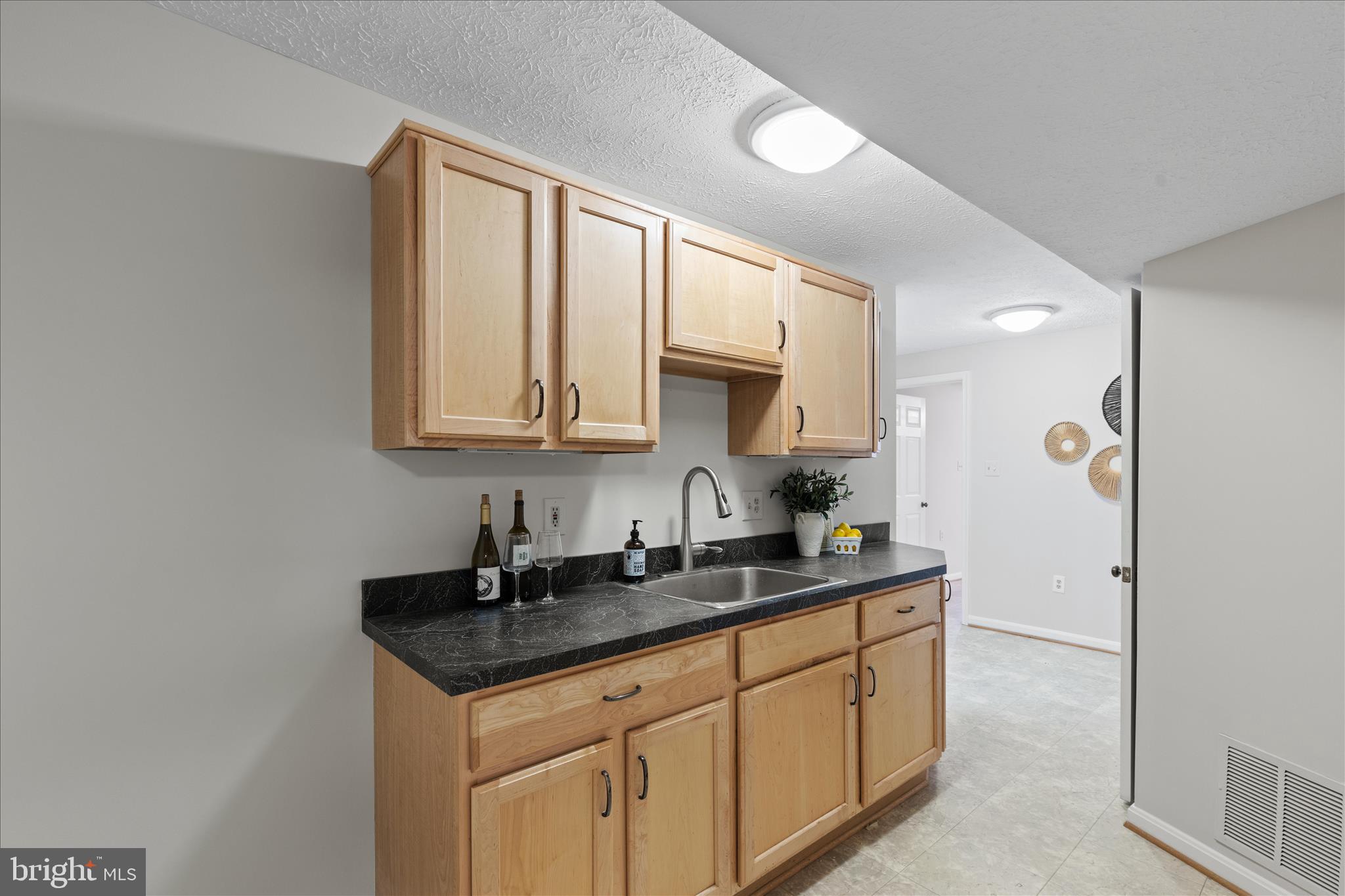 865 Moffett Forge Road Herndon, VA 20170 - Photo 42 of 62 Lower Level Kitchenette