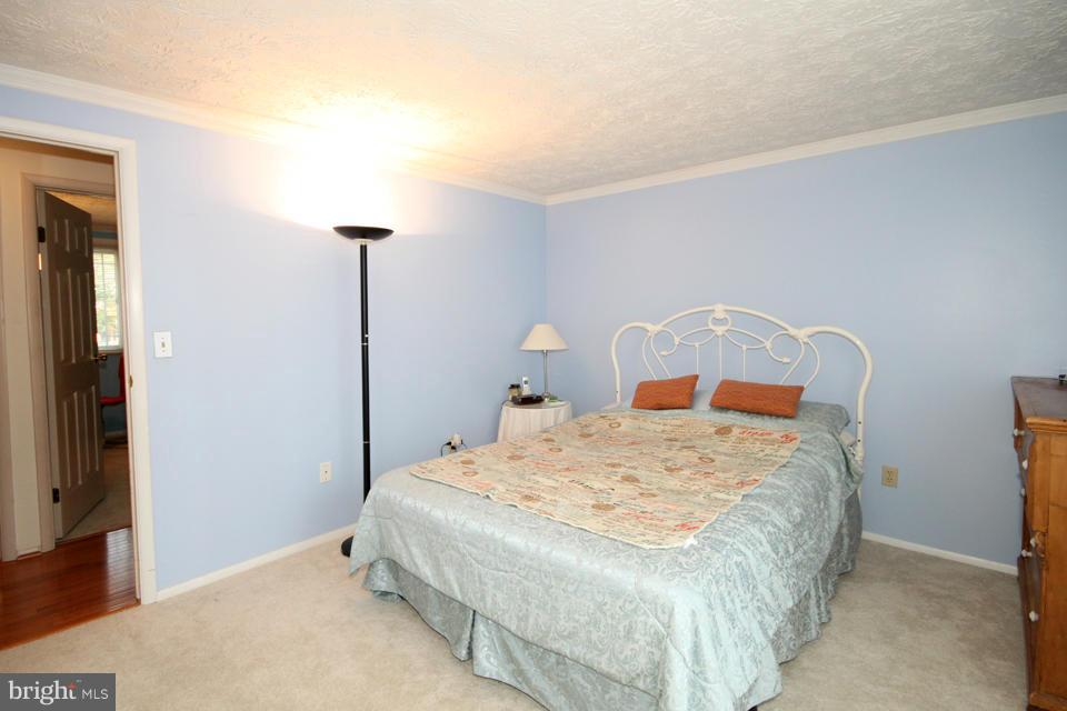 5815 Heming Avenue Springfield, VA 22151 - Photo 13 of 27 Bedroom (Master)