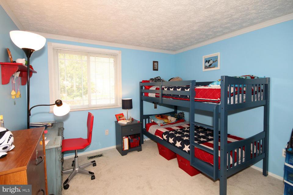 5815 Heming Avenue Springfield, VA 22151 - Photo 14 of 27 Bedroom