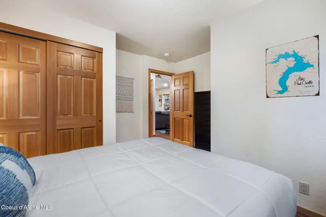 $625,000 | 228 Pomrankey Lane, Dover, ID 83825