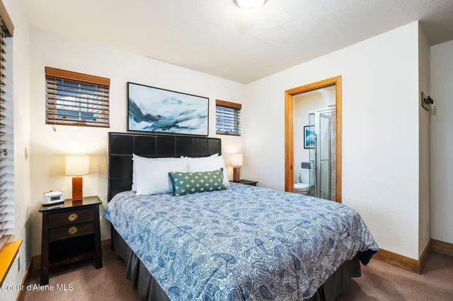 $625,000 | 228 Pomrankey Lane, Dover, ID 83825