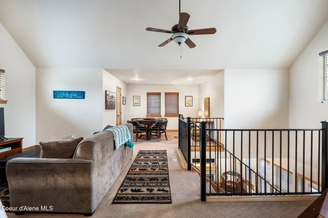 $625,000 | 228 Pomrankey Lane, Dover, ID 83825