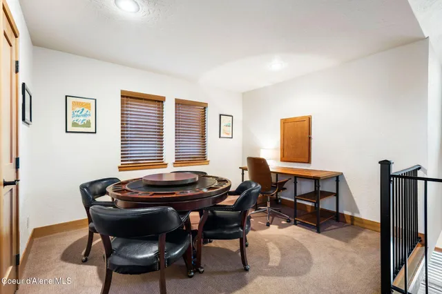 $625,000 | 228 Pomrankey Lane, Dover, ID 83825