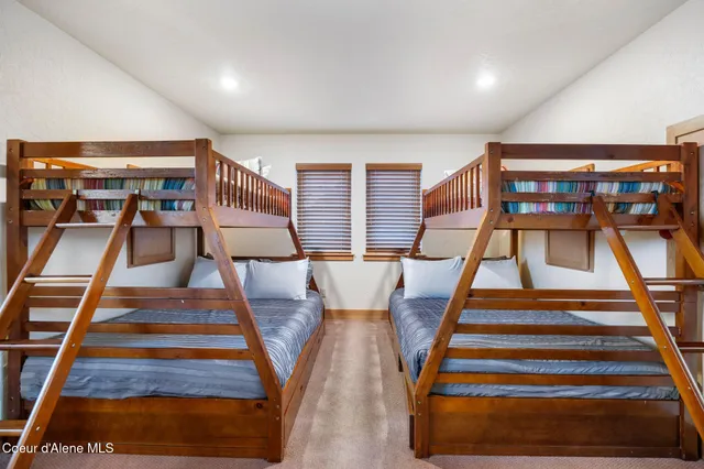 $625,000 | 228 Pomrankey Lane, Dover, ID 83825