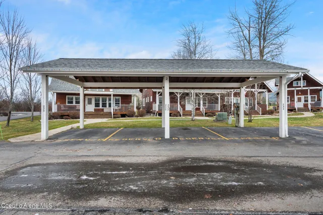 $625,000 | 228 Pomrankey Lane, Dover, ID 83825