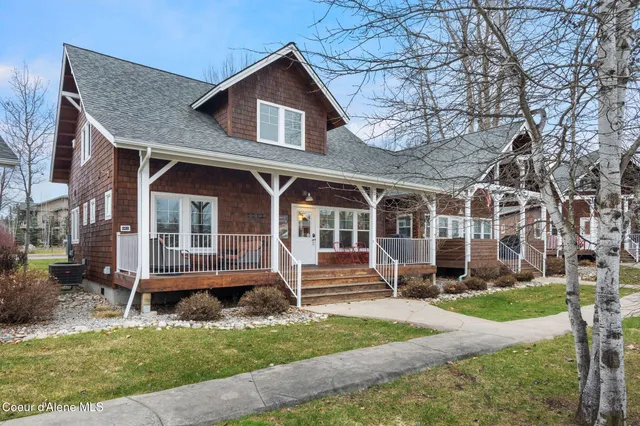 $625,000 | 228 Pomrankey Lane, Dover, ID 83825