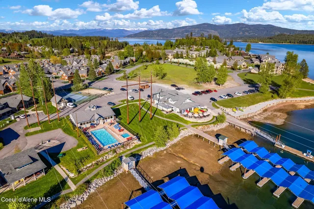 $625,000 | 228 Pomrankey Lane, Dover, ID 83825