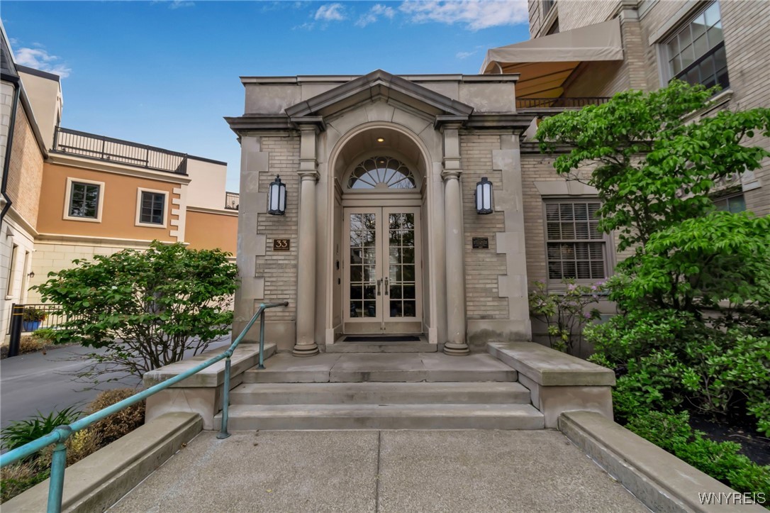 33 Gates Circle, Unit 6B Buffalo, NY 14222 - Photo 2 of 26