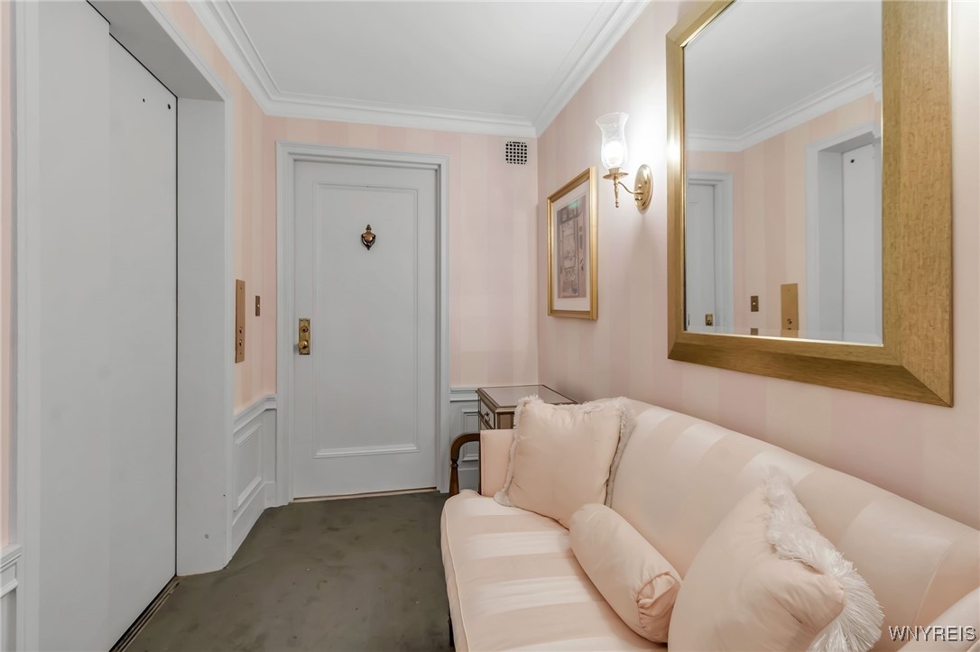 33 Gates Circle, Unit 6B Buffalo, NY 14222 - Photo 3 of 26