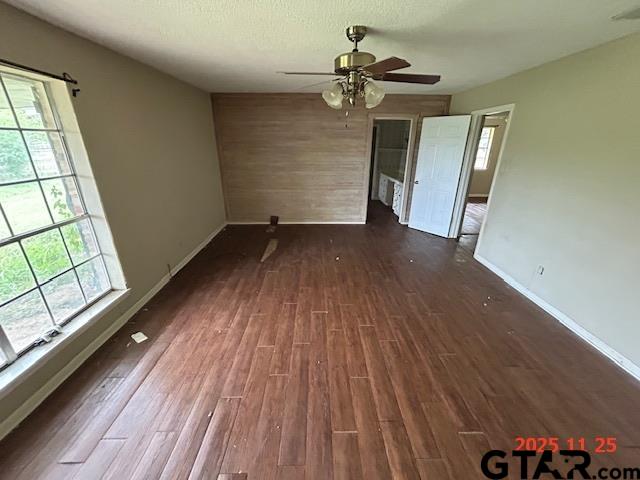 1092 An County Road Frankston, TX 75763 - Photo 13 of 16 a view of a room with wooden floor and wardrobe