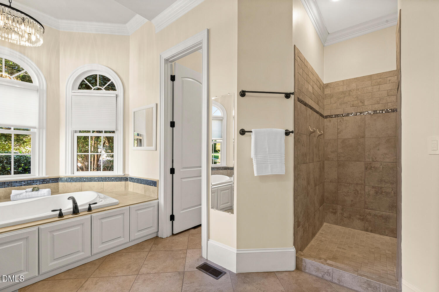 520 Foxdale Ridge Drive Cary, NC 27519 - Photo 29 of 68 520 Foxdale Ridge Dr Cary NC-large-054-0