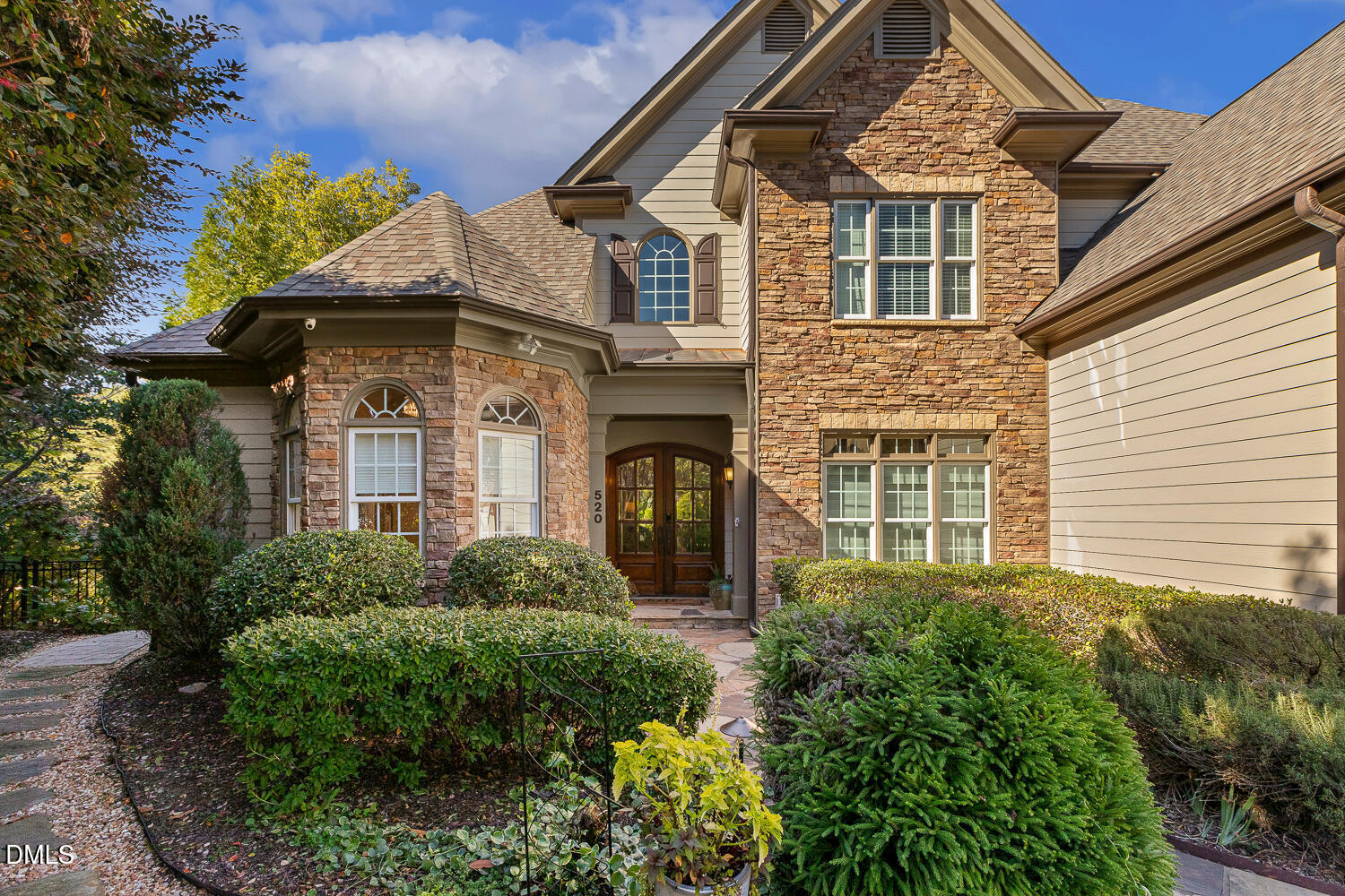 520 Foxdale Ridge Drive Cary, NC 27519 - Photo 4 of 68 520 Foxdale Ridge Dr Cary NC-large-003-0