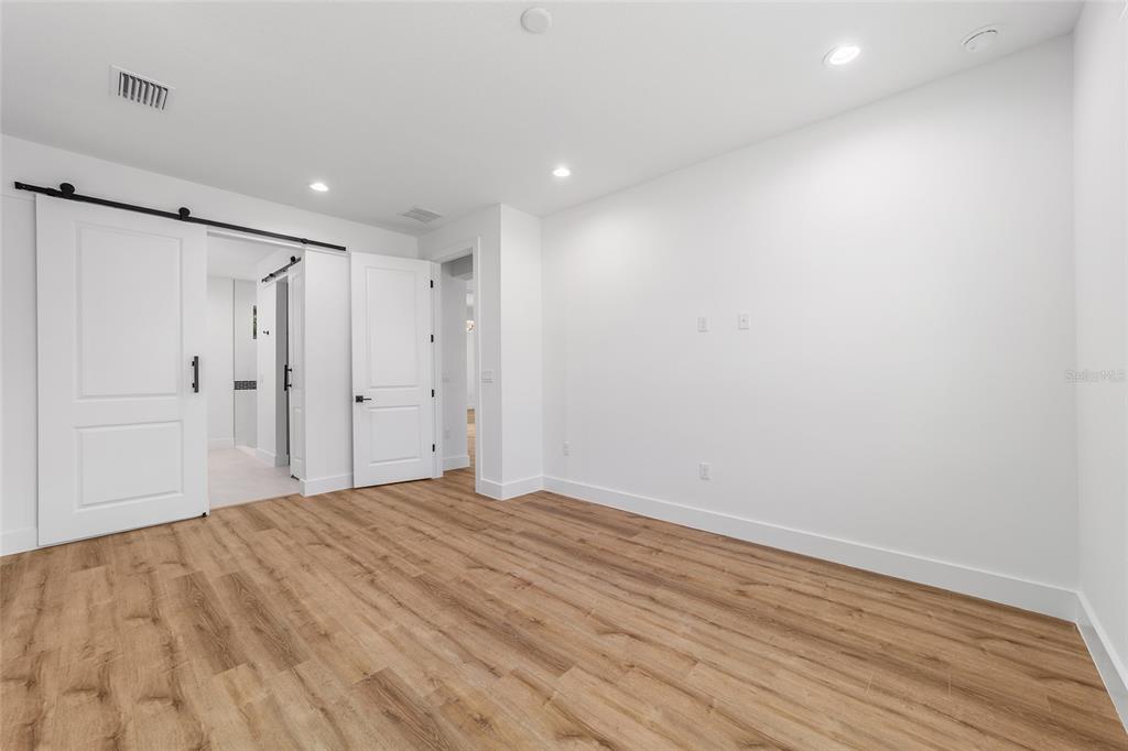 7 Oak Trail Ocala, FL 34472 - Photo 33 of 73 a view of an empty room