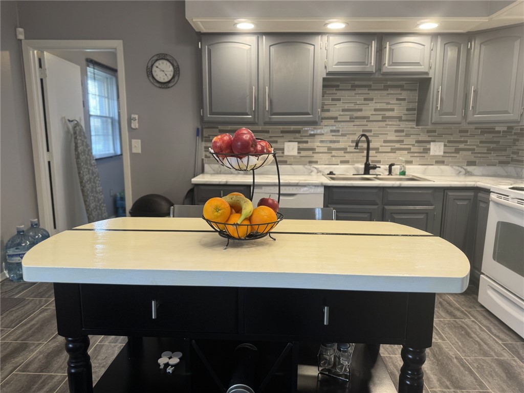 3312 Early Road Trotwood, OH 45415 - Photo 6 of 10