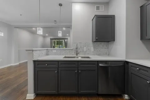 $216,000 | 330 Las Colinas Boulevard East, Unit 164, Irving, TX 75039