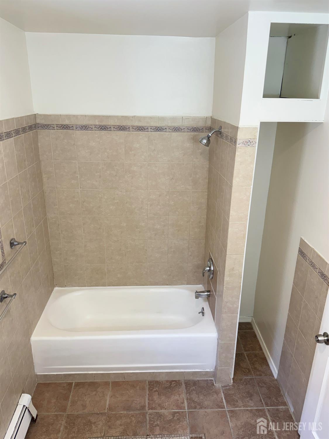 360 Alpine Street Perth Amboy, NJ 08861 - Photo 9 of 10
