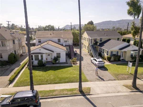 $2,700 | 676 West Glenoaks Boulevard, Unit C, Glendale, CA 91202