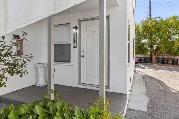 $2,700 | 676 West Glenoaks Boulevard, Unit C, Glendale, CA 91202