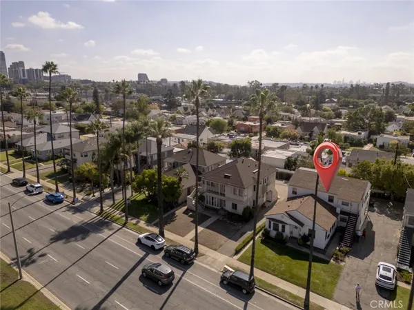 $2,700 | 676 West Glenoaks Boulevard, Unit C, Glendale, CA 91202
