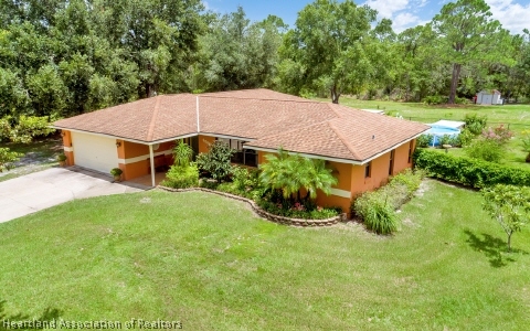 6006 Apple Road Sebring, FL 33875 - Photo 8 of 24 Gallery Image 8