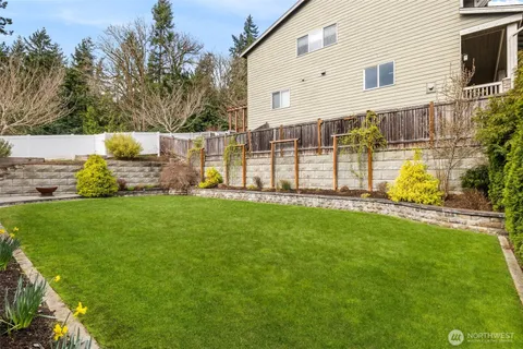 $1,950,000 | 22702 Southeast 49th Place, Issaquah, WA 98029