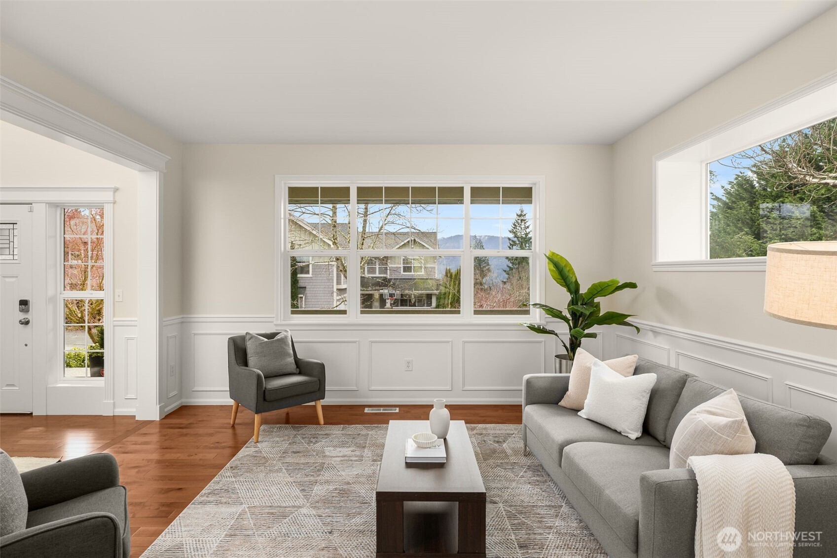 22702 Southeast 49th Place Issaquah, WA 98029 - Photo 5 of 40