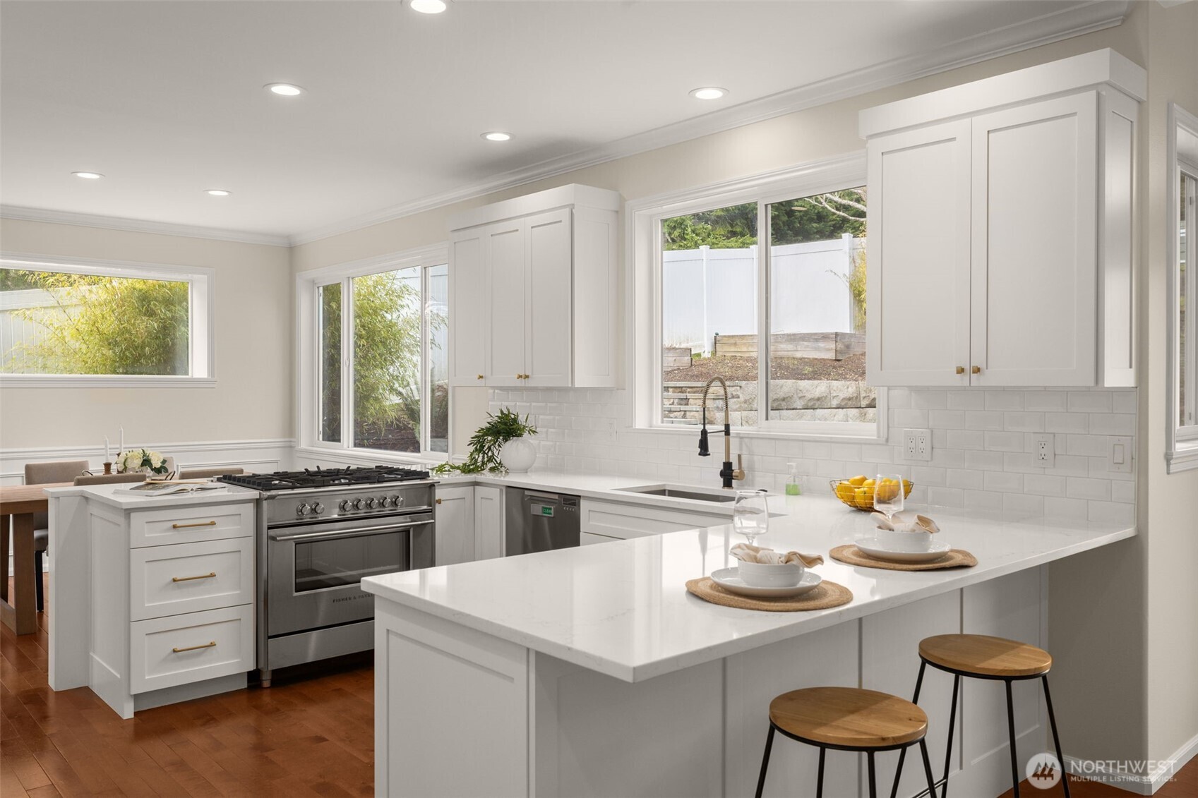 22702 Southeast 49th Place Issaquah, WA 98029 - Photo 10 of 40