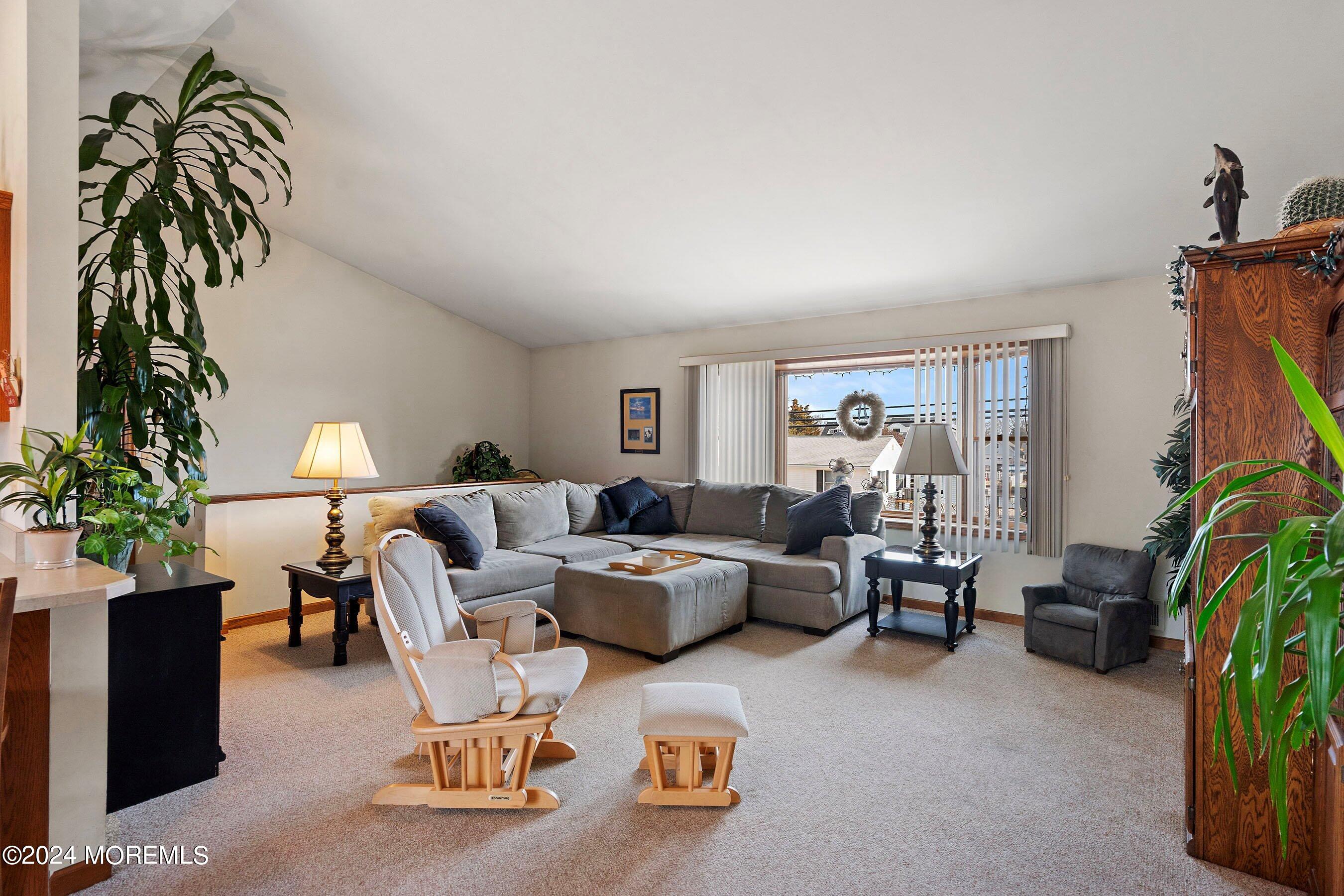 110 Marine Road Waretown, NJ 08758 - Photo 15 of 38 15-Living 1C