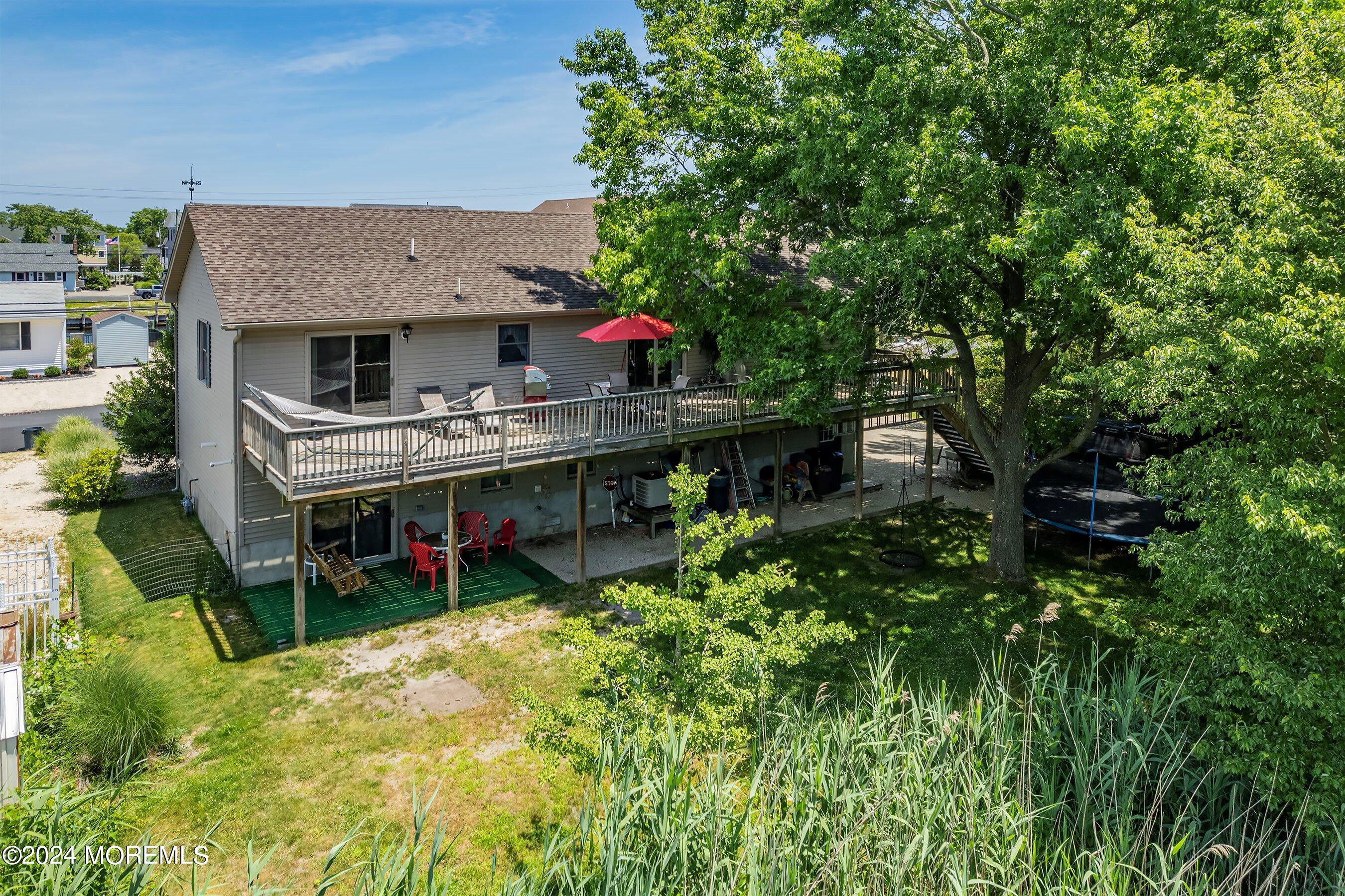 110 Marine Road Waretown, NJ 08758 - Photo 8 of 38 12-Rear Left 12
