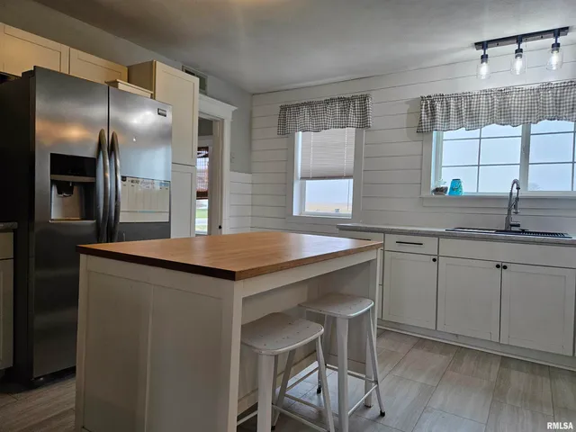 $169,900 | 15409 Glasford Canton Road, Glasford, IL 61533