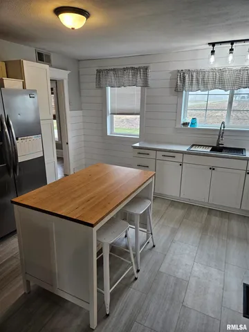 $169,900 | 15409 Glasford Canton Road, Glasford, IL 61533