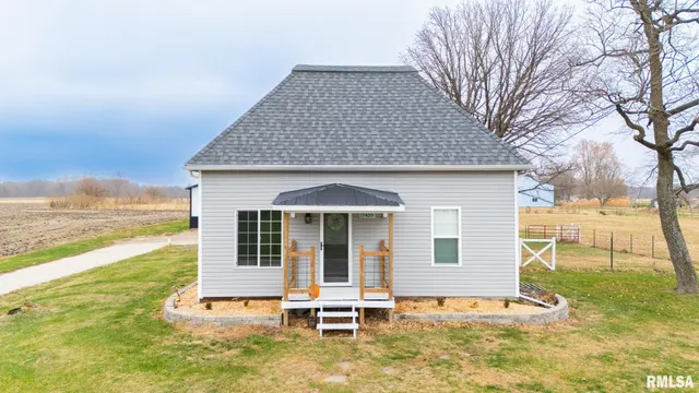$169,900 | 15409 Glasford Canton Road, Glasford, IL 61533