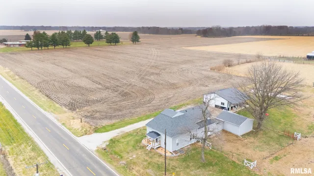 $169,900 | 15409 Glasford Canton Road, Glasford, IL 61533