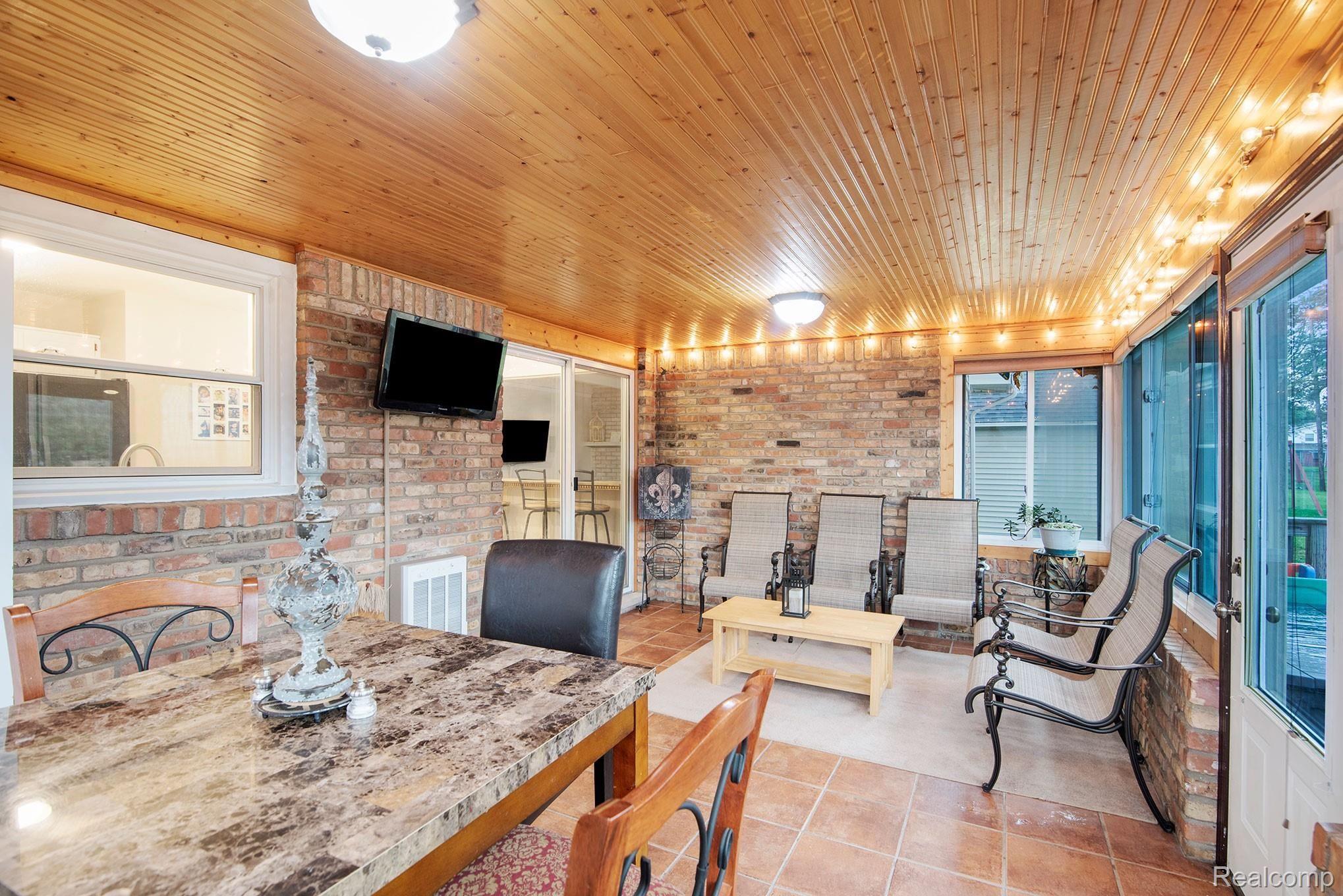 6406 Rustic Ridge Trail Grand Blanc, MI 48439 - Photo 11 of 33 DSC_6199.jpg