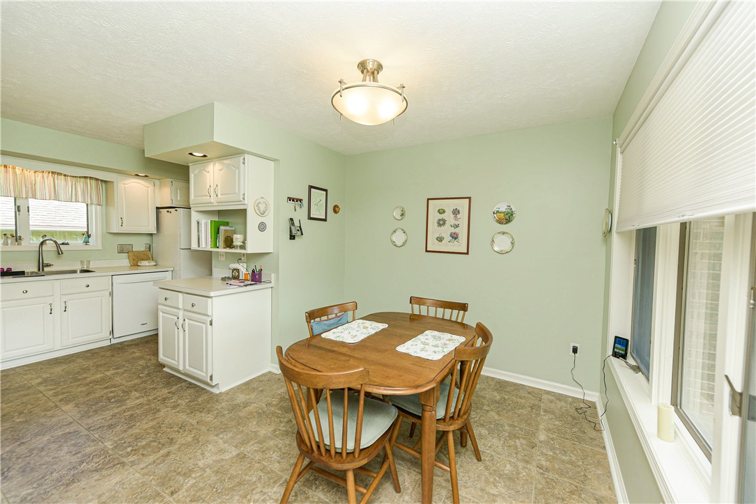 83 Bev Circle Clarkson, NY 14420 - Photo 17 of 35