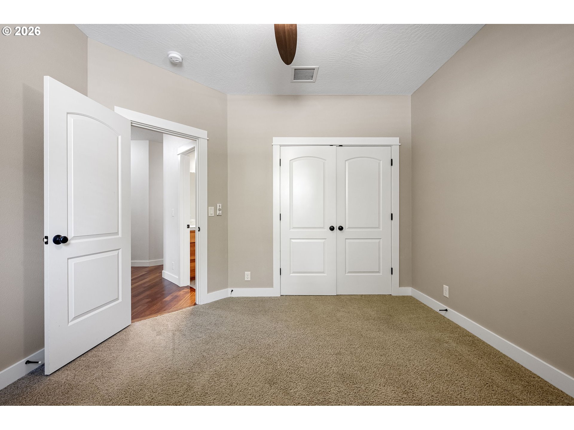 6095 Graystone Loop Springfield, OR 97478 - Photo 22 of 48 Bedroom