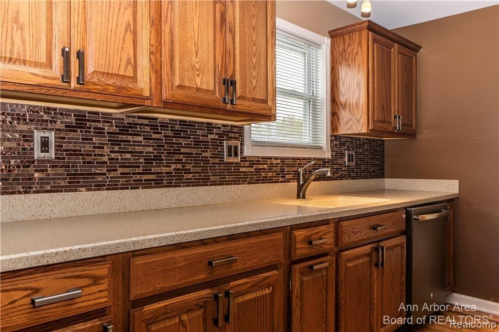 7415 Inkster Road Westland, MI 48185 - Photo 10 of 27 Photo 10