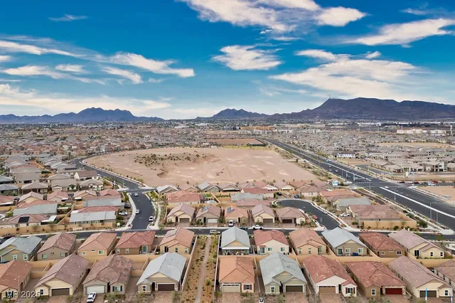 $2,225 | 51 Serene Tempo Avenue, Henderson, NV 89011