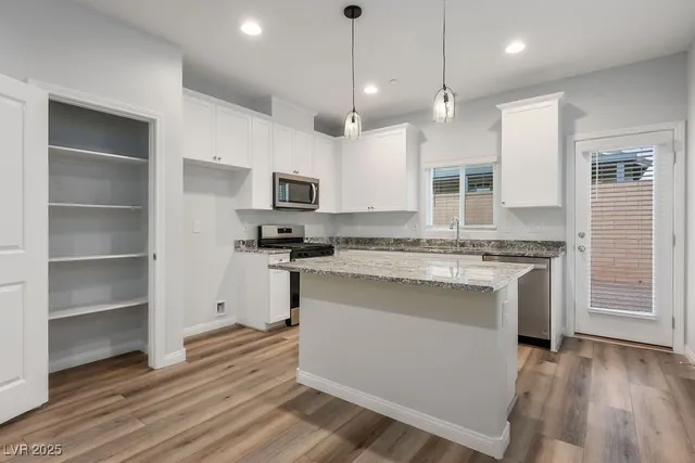 $2,225 | 51 Serene Tempo Avenue, Henderson, NV 89011