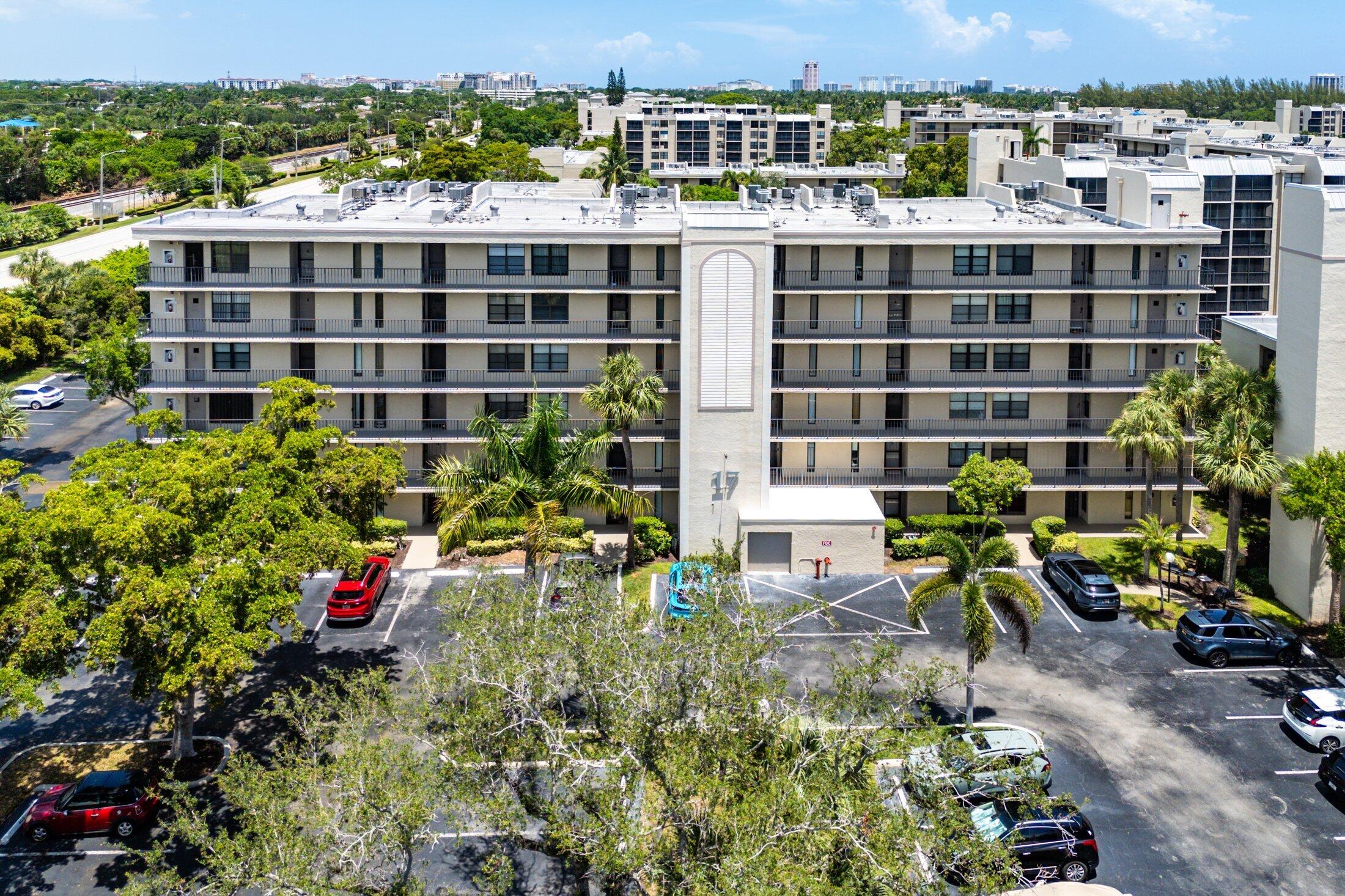 17 Royal Palm Way, Unit 504 Boca Raton, FL 33432 - Photo 29 of 44