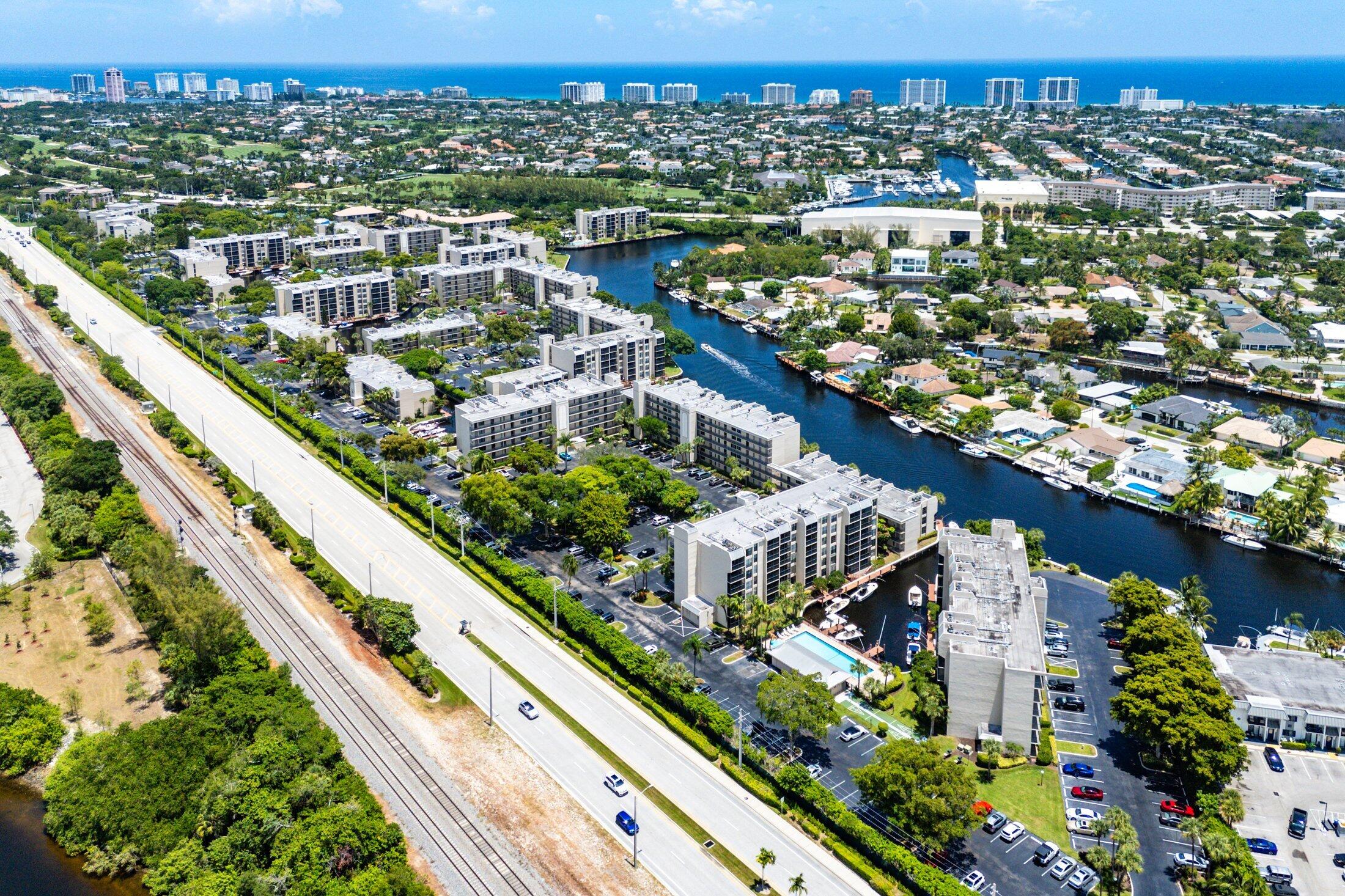 17 Royal Palm Way, Unit 504 Boca Raton, FL 33432 - Photo 36 of 44 an aerial view of city