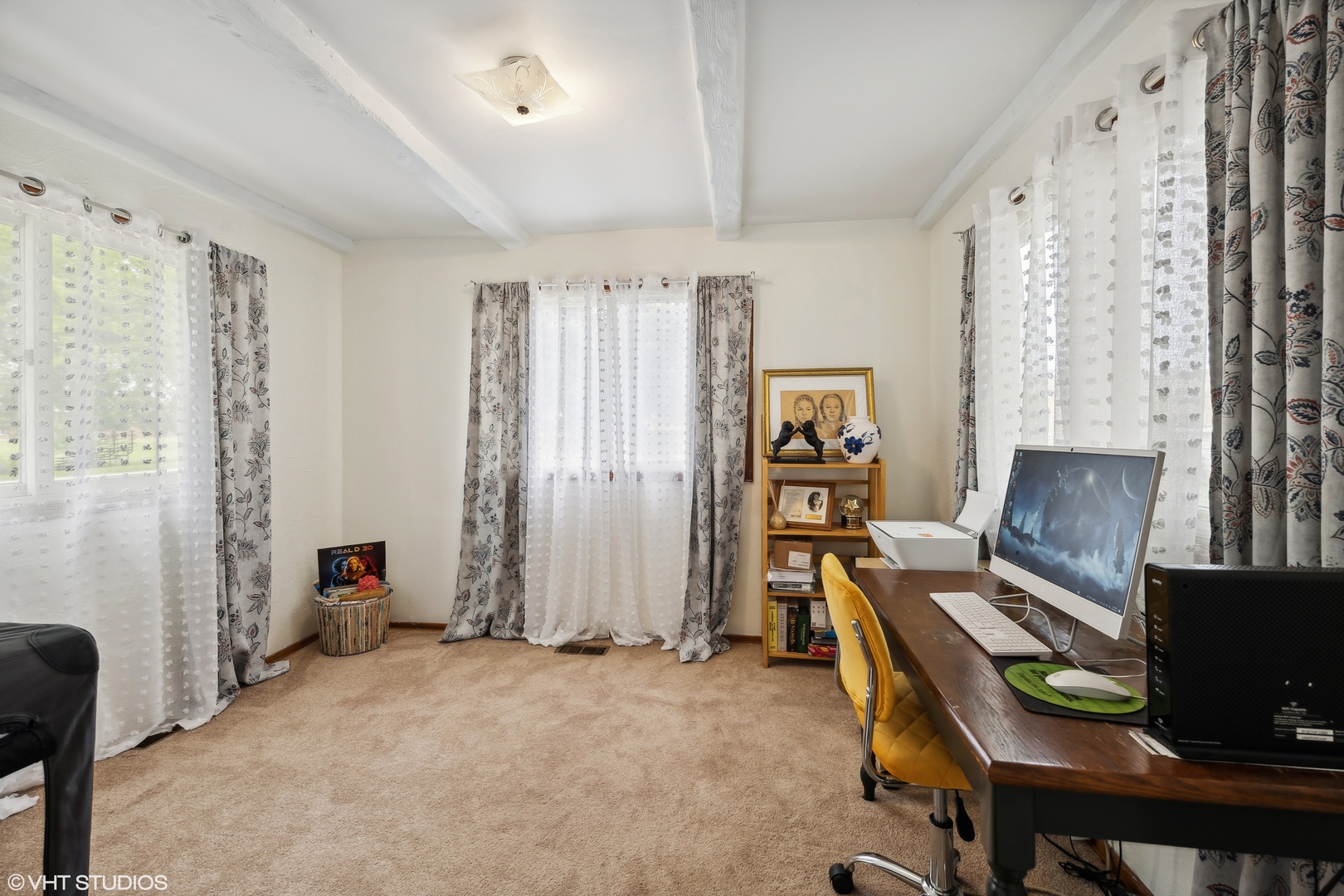 2876 West 84th Street Chicago, IL 60652 - Photo 5 of 16 a workspace with furniture and window