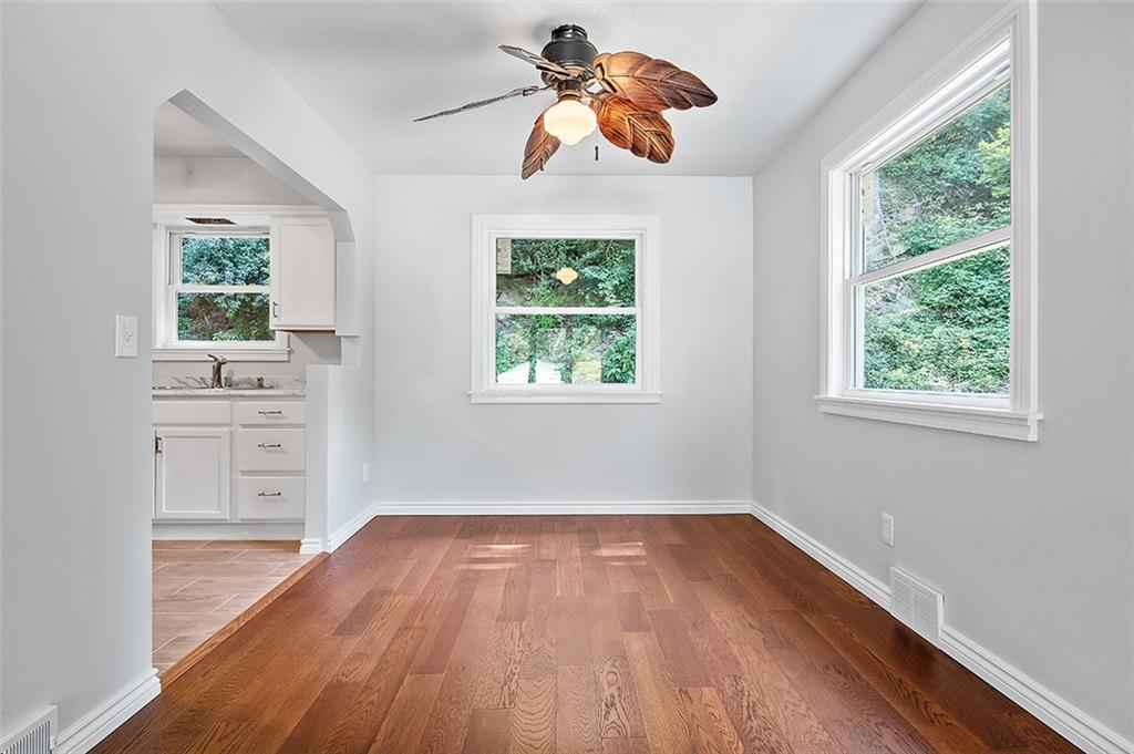 129 Buckhill Road Pittsburgh, PA 15237 - Photo 8 of 25 Gallery Image 8